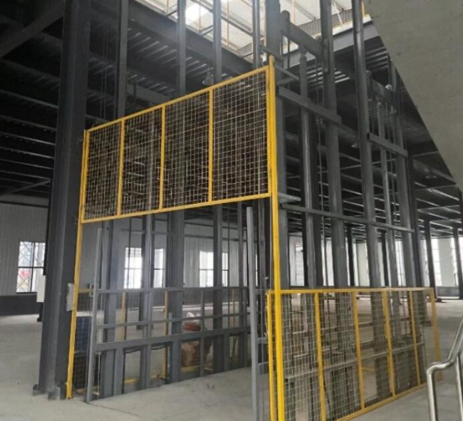 湾岭镇请详细介绍一下货梯安装在室外的维护方法